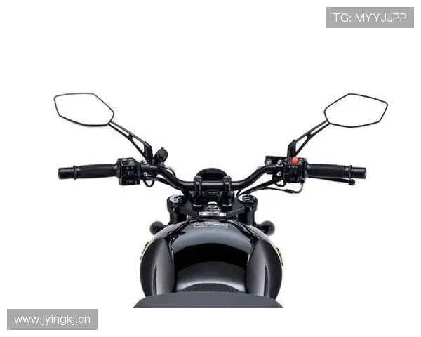 1.38万玩双缸复古!银钢拿铁250新色上市 性价比再度飙升 1.38万玩双缸复古!银钢拿铁250新色上市 性价比再度飙升