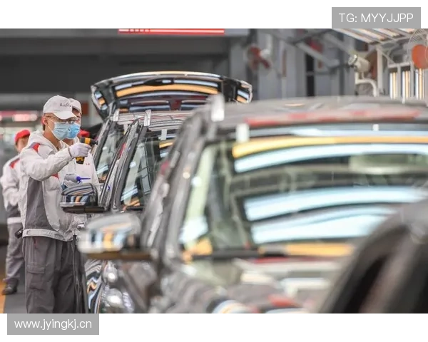 104辆省直机关公车全部拍卖 成交总价360余万元 104辆省直机关公车全部拍卖 成交总价360余万元